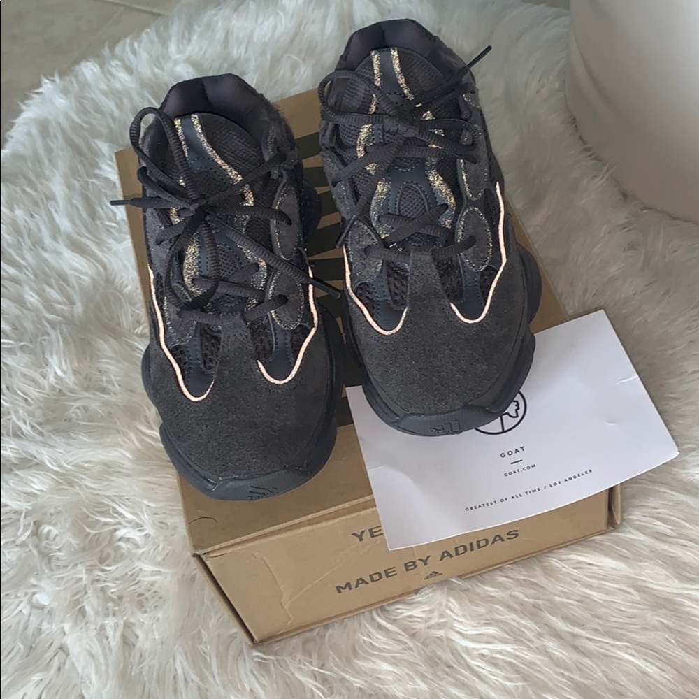 Yeezy 500 sneakers
